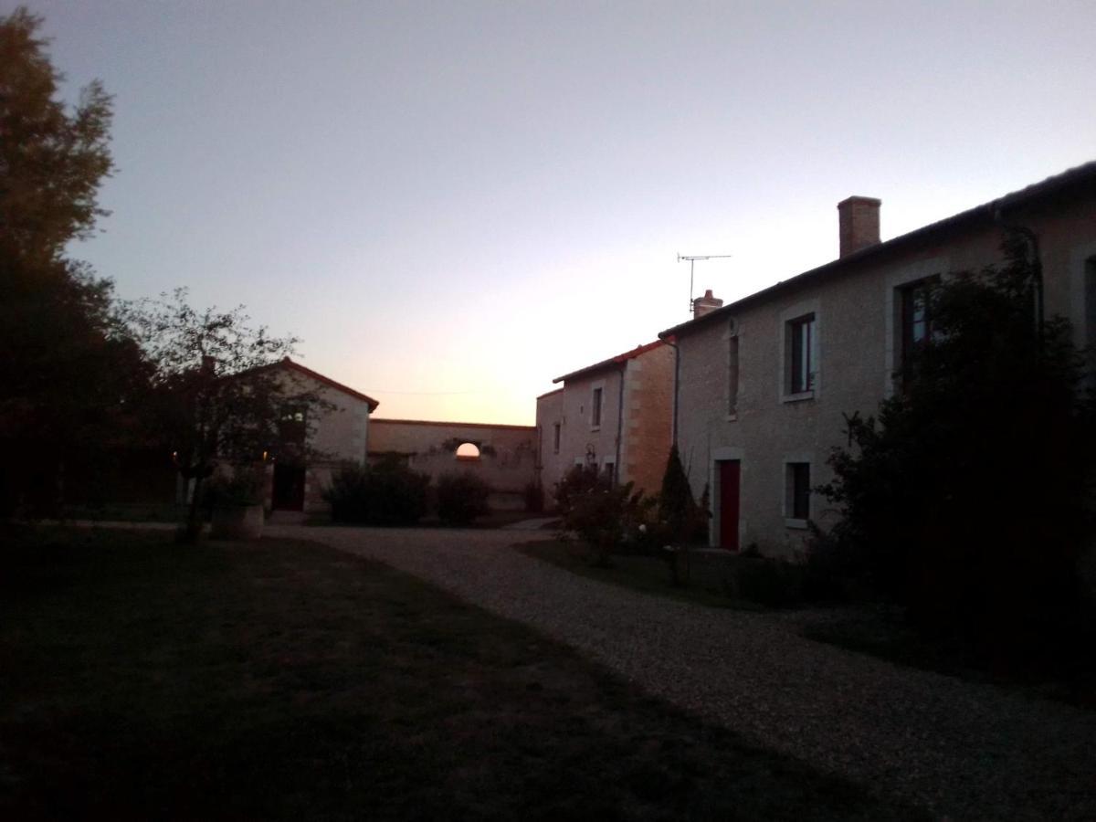 Villa Au Repos Des Elfes Braye-sous-Faye Exterior foto
