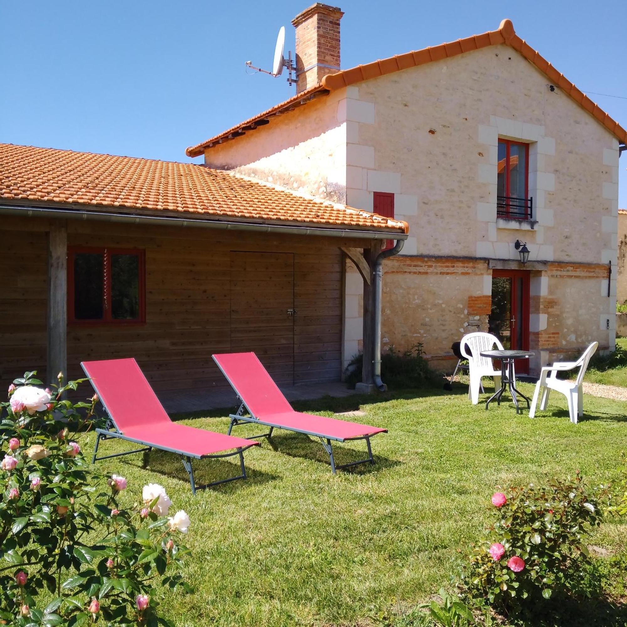 Villa Au Repos Des Elfes Braye-sous-Faye Exterior foto